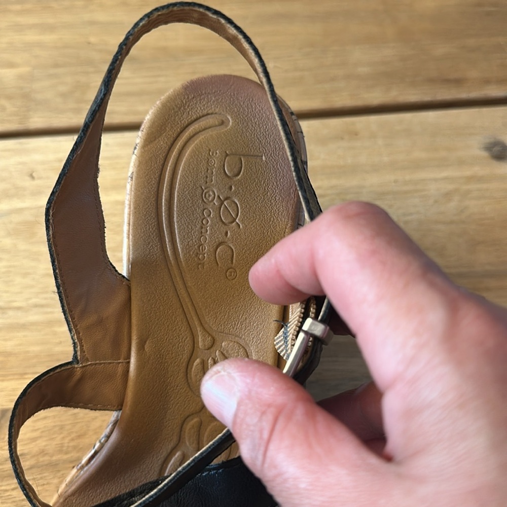 BOC ⭐️SHIRRA WEDGE SANDALS - Picture 5 of 8